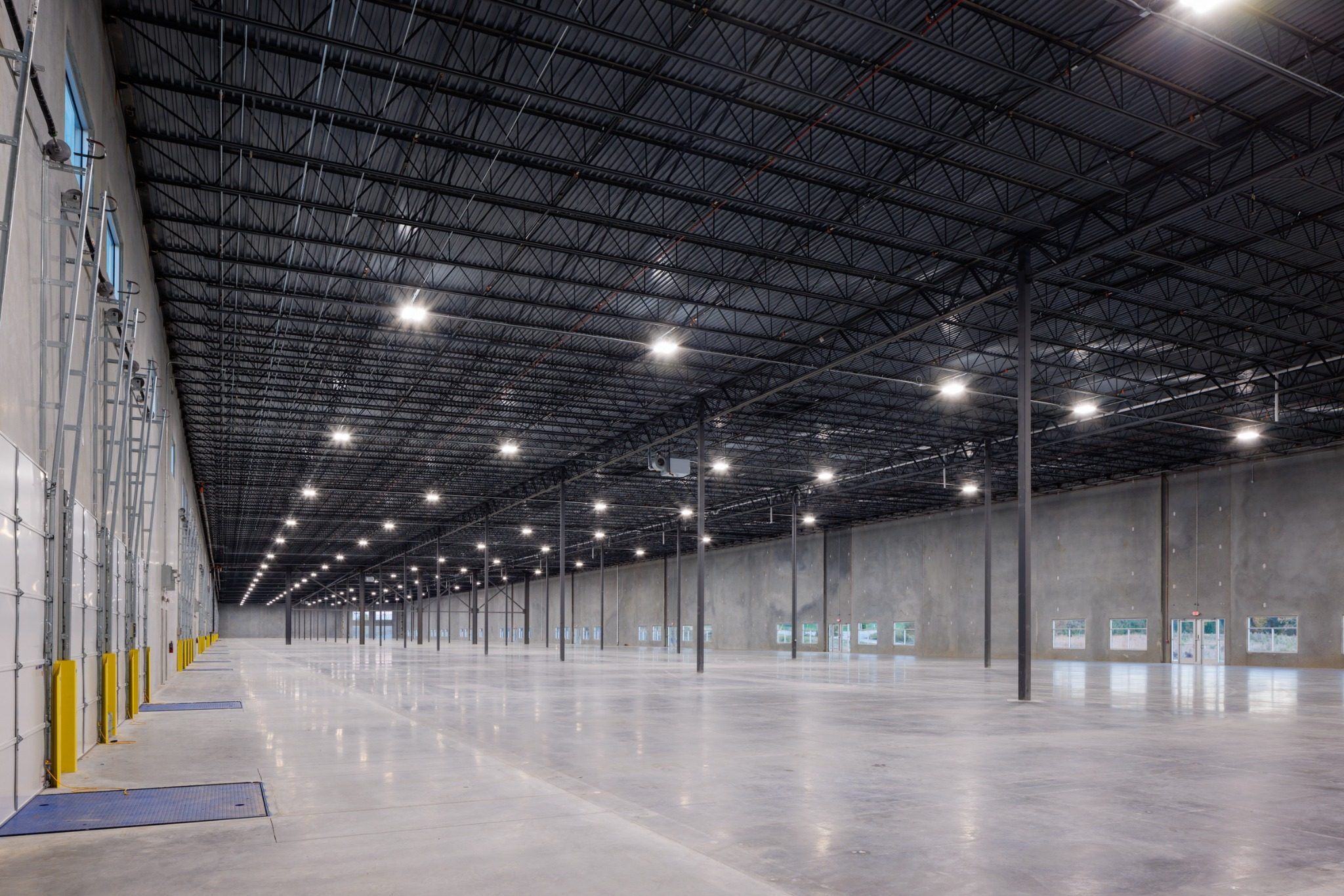 High-clear industrial interior